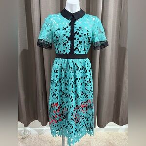 Liza Luxe Laced Floral mid dress Small